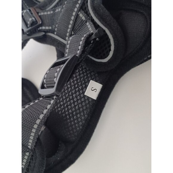 AVCCAVA Pet Harness With Leash Soft Breathable Reflective Strip Size: SM Black - Picture 4 of 13